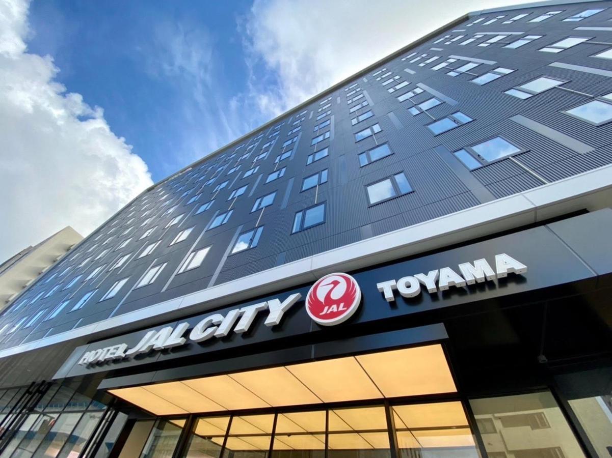 Hotel Jal City Toyama Station Exteriör bild